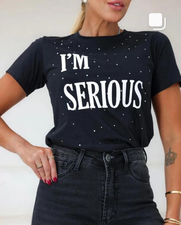 T-Shirt bordada no preto - Image 3